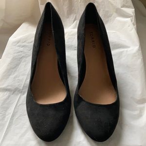 Brand new black heels!